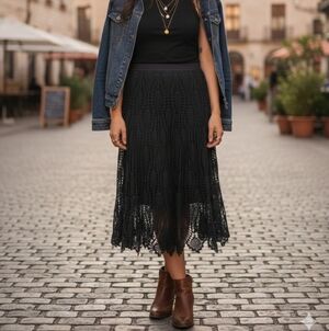 EUC Vtg Carrie Allen Size M Black Crochet Knit Lined Boho Festival Midi Skirt !!